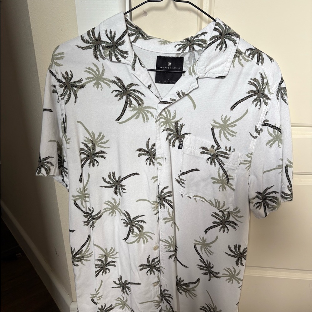 Junk Food Clothing White Palm Tree Casual Shirt